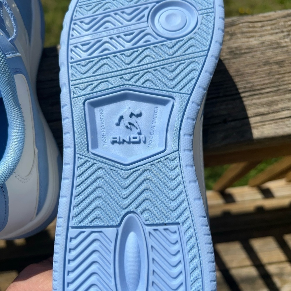 Women’s Blue and White AND1 Low Top Basketball Sneakers Size 10🔥🔥 - Picture 6 of 12